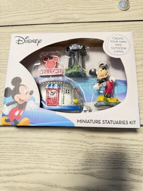 Disney Mickey Mouse Miniature Statuary Kit - Blue, Red, Yellow, Silver